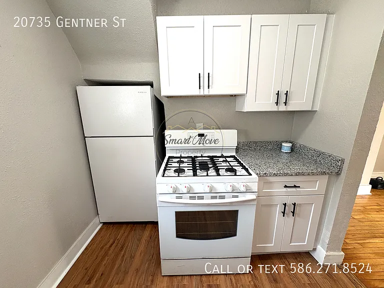 20735 Gentner St — Photo 9