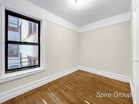 3rd image of 55 Tiemann Pl APT 30