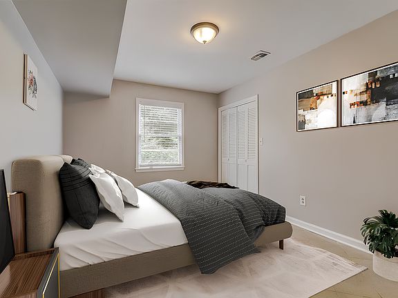 Disclaimer: This photo has been virtually staged. Not all furnishings seen will be included. Please view the virtual tour.