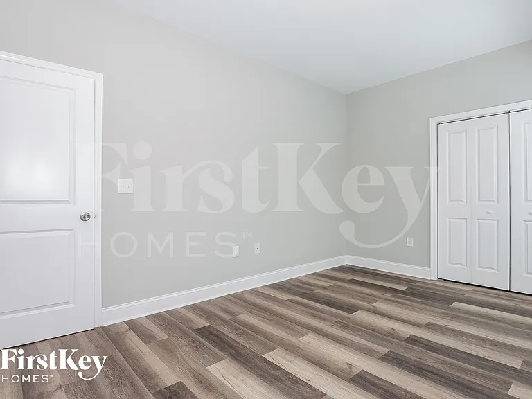 5101 Tuckaseegee Rd — Photo 12
