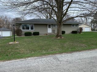 124 Willow Rd, Rochester, IL 62563