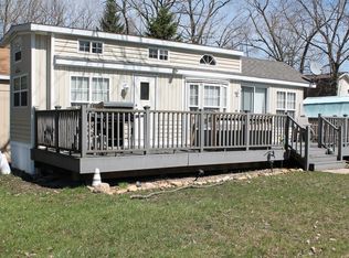 137 Dogwood Ln, Wilmington, IL 60481