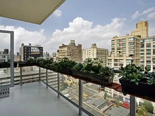 Sold by Corcoran | media 8