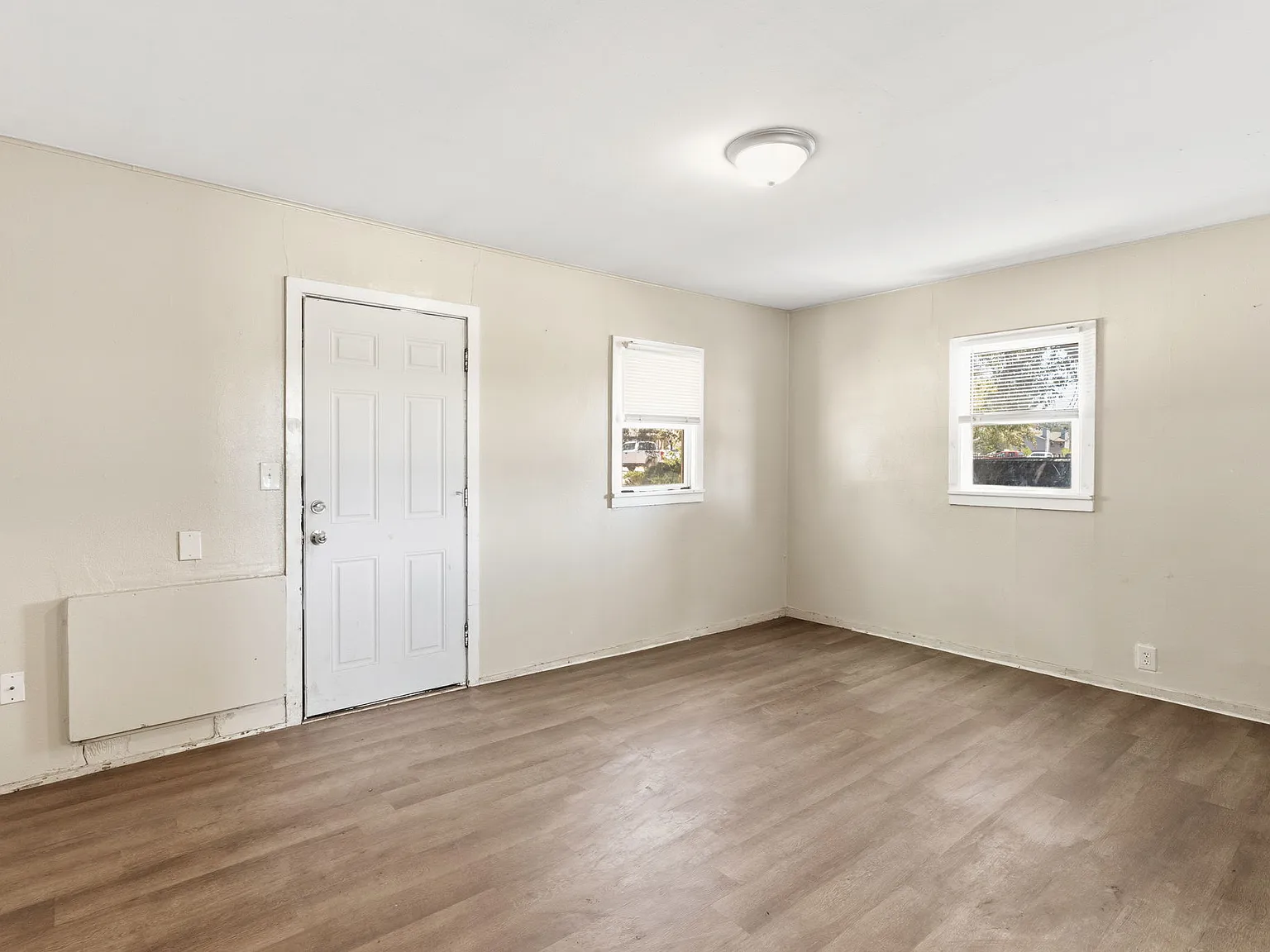 Studio, 308 sqft, $775 — Photo 1