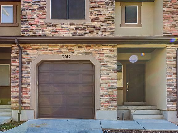 2nd image of 2012 N Belmont Dr