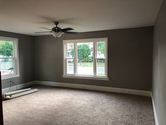 5th image of 1447 Mechanic St