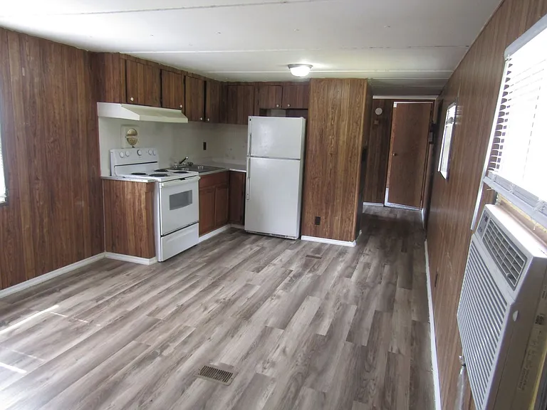 1219 W Oglethorpe Hwy — Photo 15