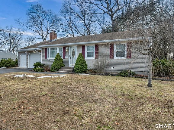3rd image of 32 Gantley Road