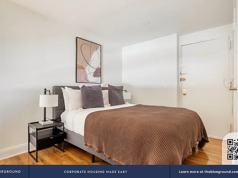 123 E 54th St #7H — Photo 10
