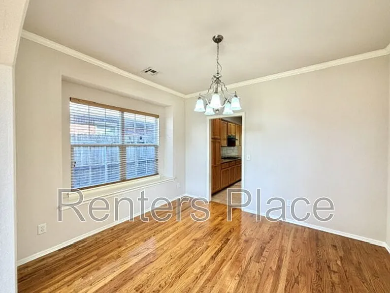1012 S Desert Palm Ave — Photo 5