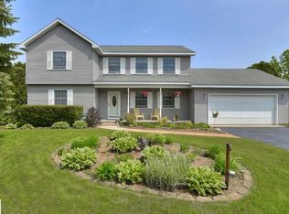 6076 London Dr, Traverse City, MI 49685