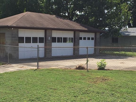 3rd image of 3404 Susanna Dr