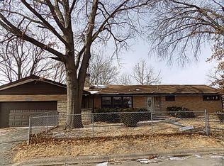 1910 Sycamore St, Alton, IL 62002