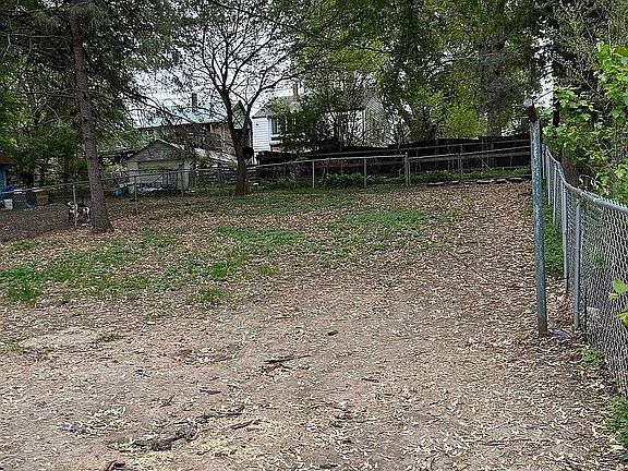 4th image of 6401 Blondo St