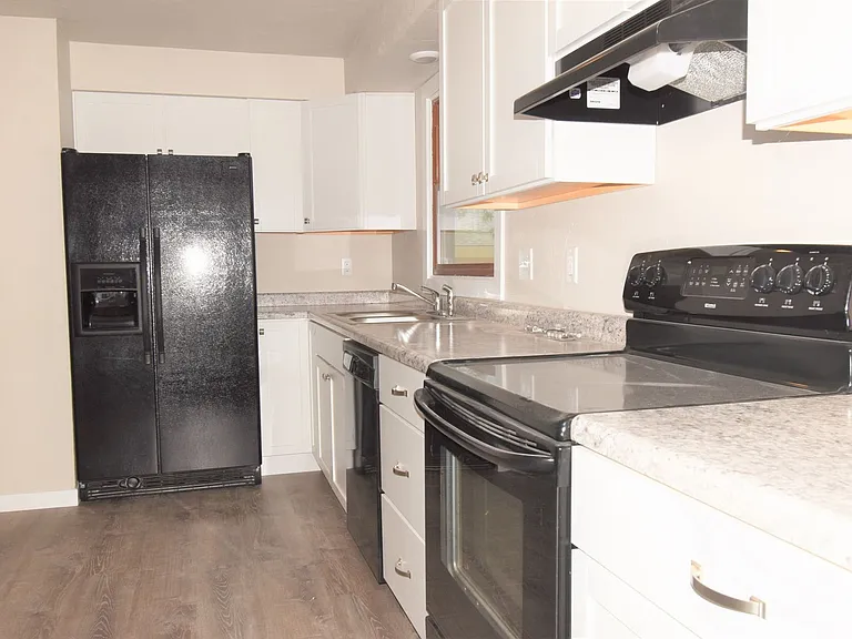 1222 W Weiland Ln — Photo 6