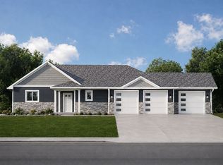 539 Northstar Dr, Grafton, ND 58237