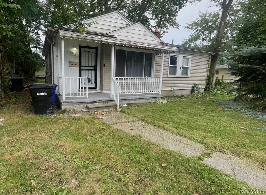1st image of 24055 Florence St