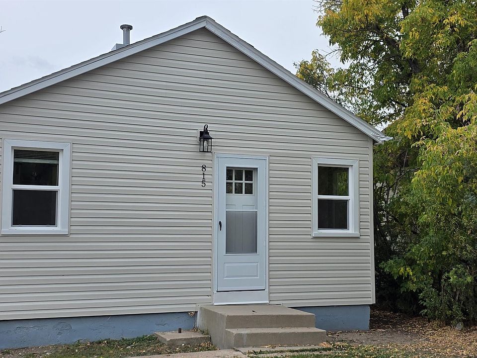 1st image of 815 E 5th St