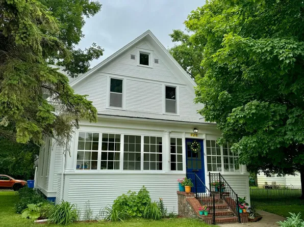 520 Holmes St W, Detroit Lakes, MN 56501