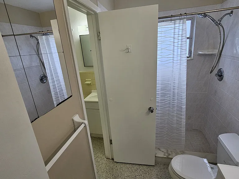 991 Barclay Dr — Photo 15