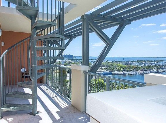 2nd image of 2951 S Bayshore Dr #Penthouse 1