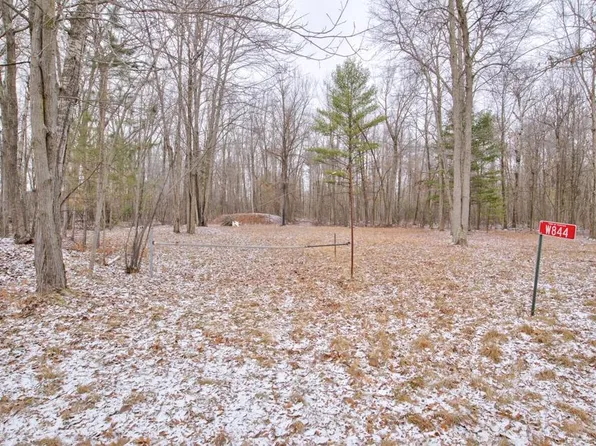 W844 Heath Ln, Marinette, WI 54143