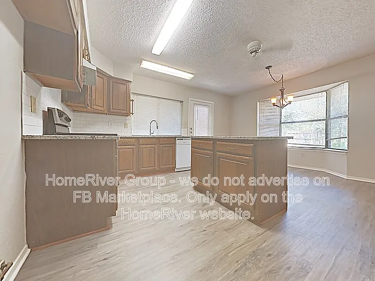 2201 Homecraft Ln — Photo 3