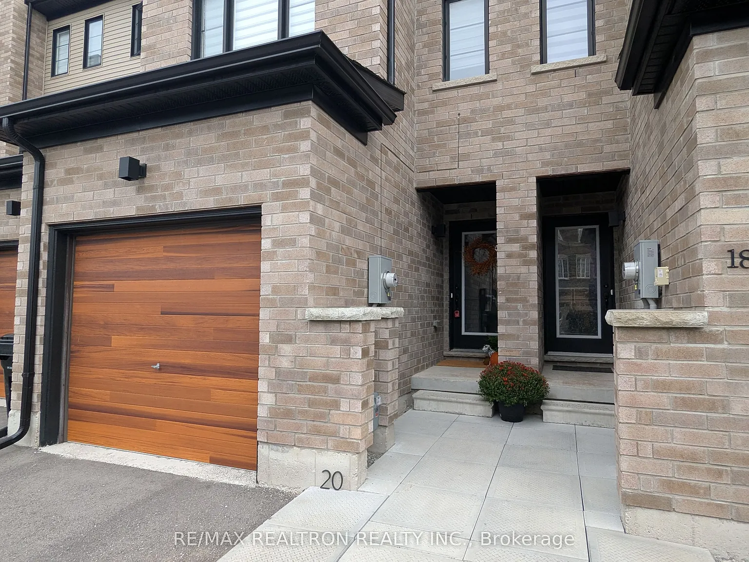 2 bed, $2,500 — Photo 3