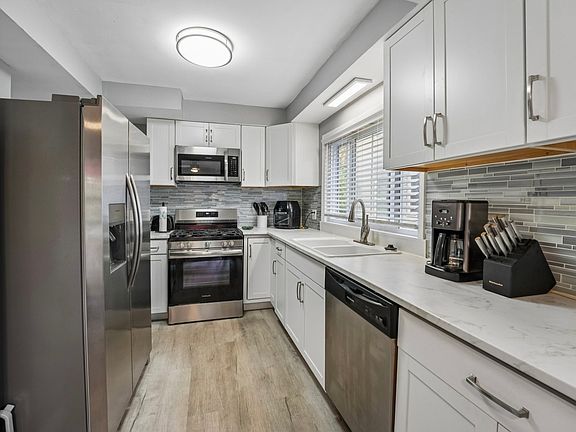 5th image of 10147 Baltic Rd APT 1