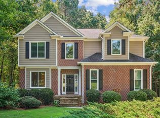6650 Fairgreen Dr, Suwanee, GA 30024