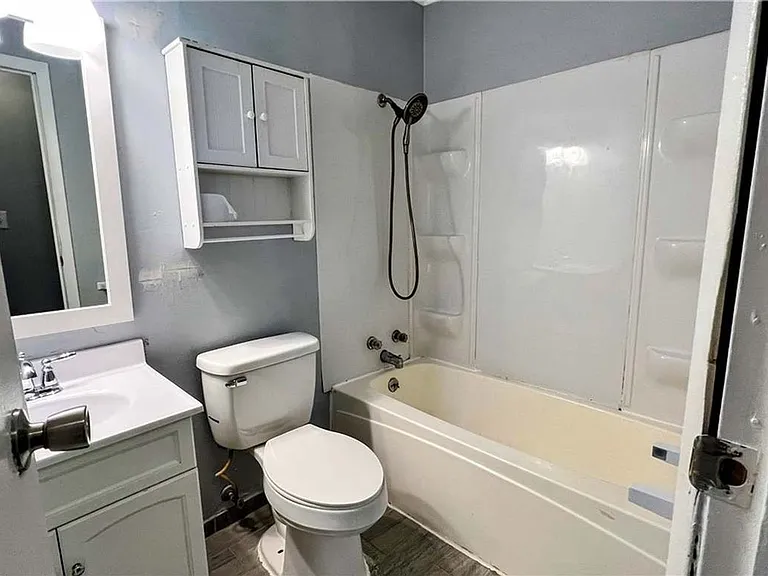 4145 Camelot Dr — Photo 18