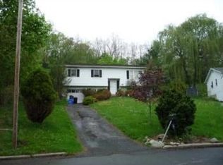 26 Gleason Dr, Thiells, NY 10984