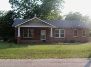 109 S Perry St, Batesburg, SC 29006