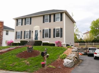 25 Rosecliff Ln, Manchester, NH 03109