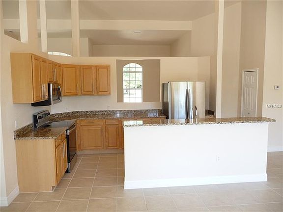 5th image of 2157 Raywood Ave