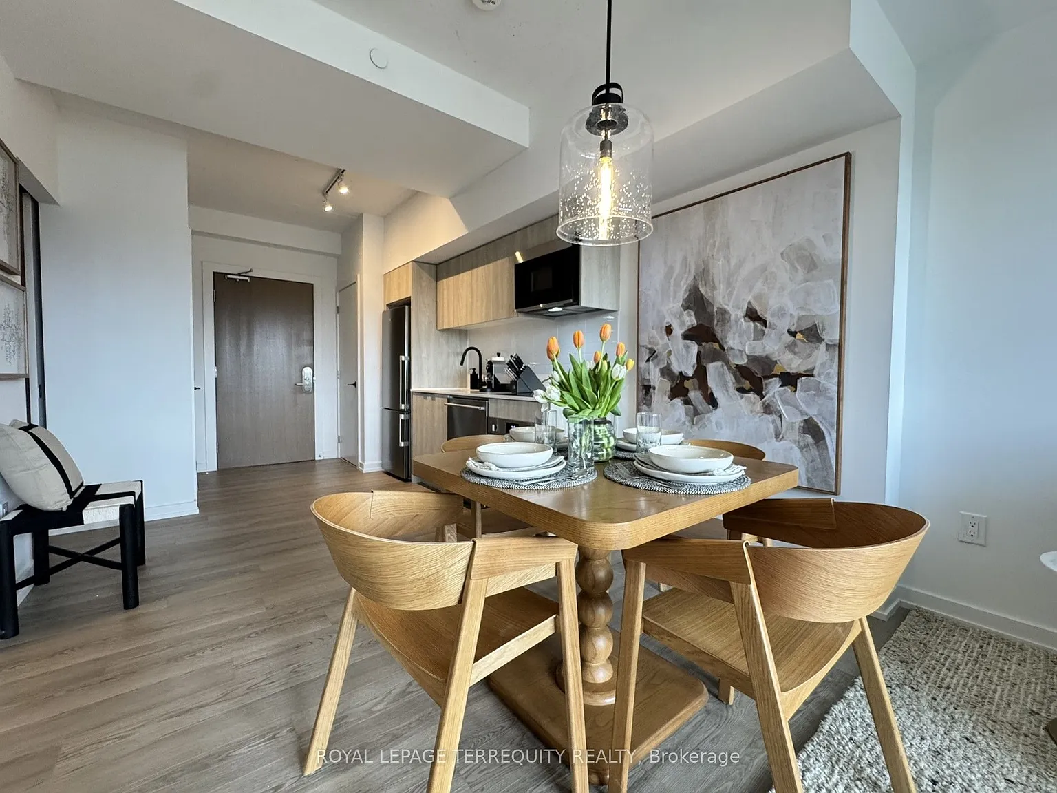 2 bed, $2,500 — Photo 2