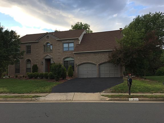 3rd image of 15202 Wetherburn Dr