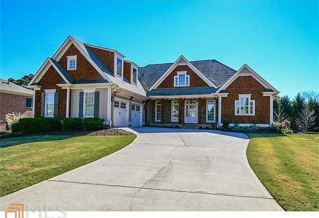 2nd image of 401 Meadow Brook Cir