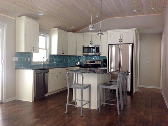 4th image of 1188 Hickory Dr