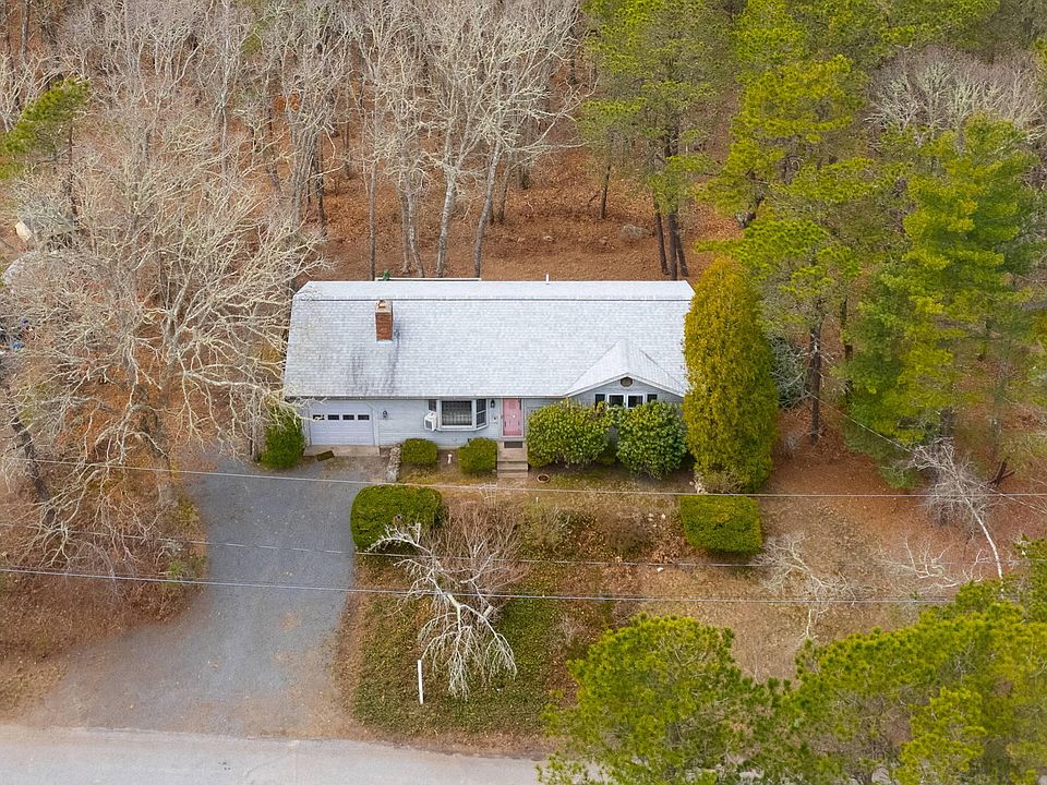 1st image of 17 Stoney Hill Dr