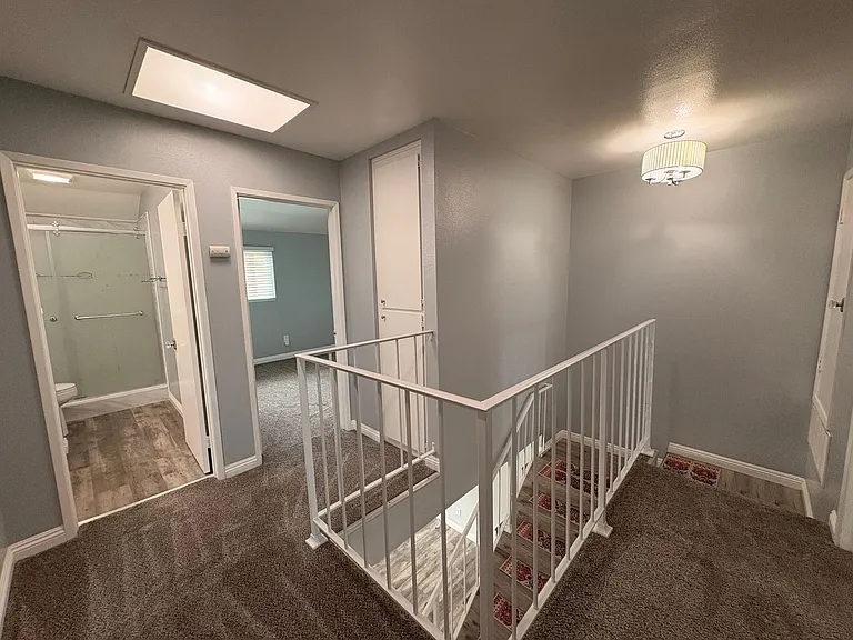 131 Alpine Ct — Photo 21