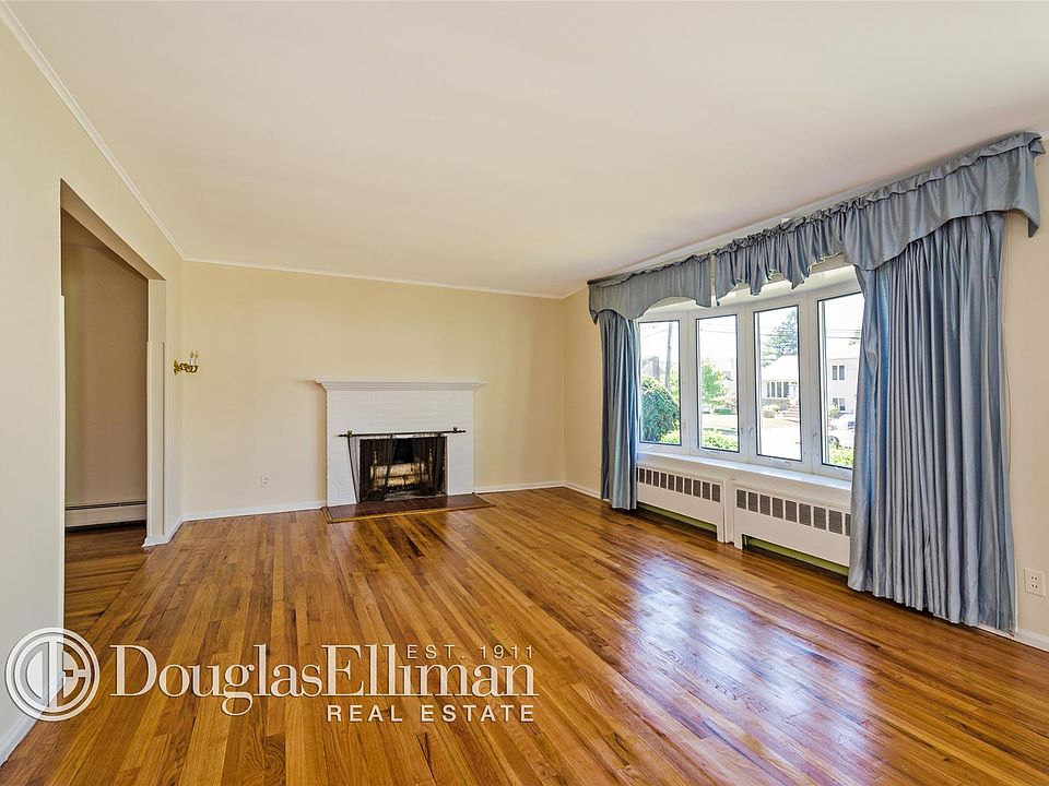 1st image of 332 Grover Ave E
