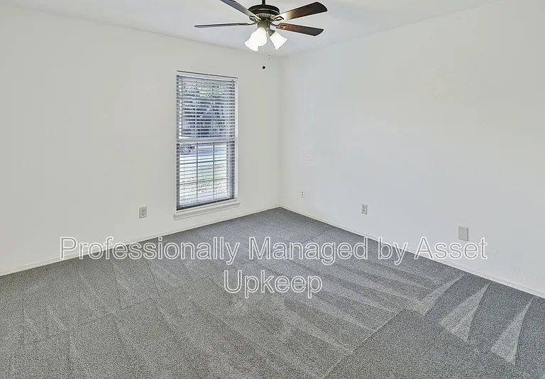 1306 Clearview Dr — Photo 22