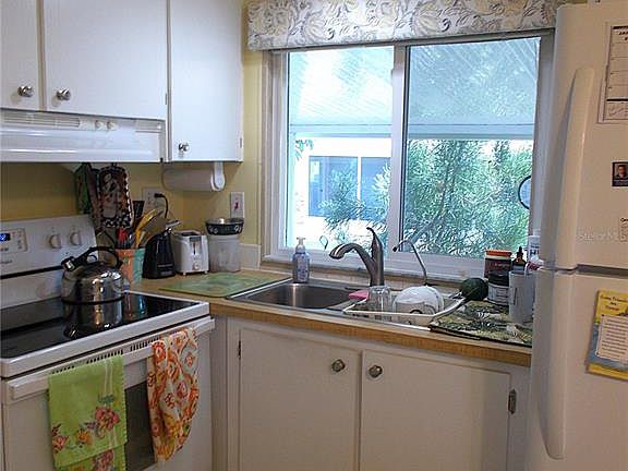 5th image of 467 Boxwood Dr