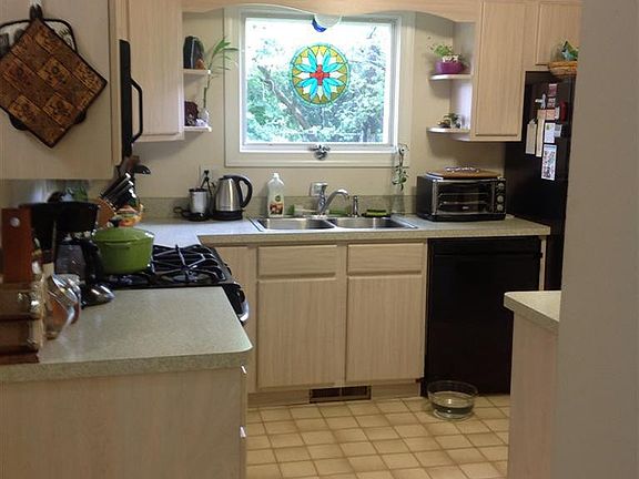 4th image of 2611 E Sequoia Pkwy