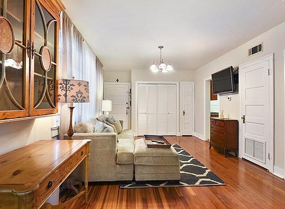 4th image of 4239 Saint Charles Ave