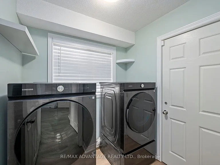 1489 Coronation Dr — Photo 15