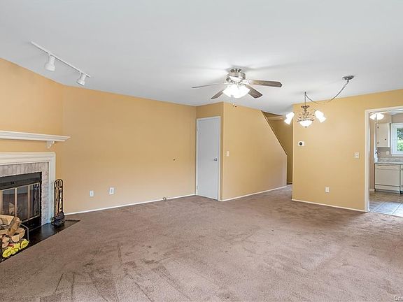4th image of 69 Park Dr