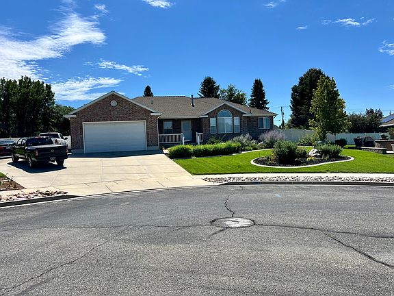 2nd image of 1417 W 1360 N