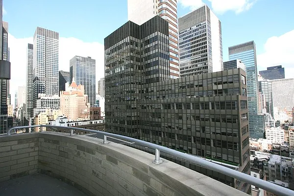 Rented by Corcoran | media 20